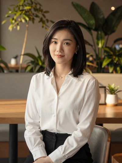 Lin, 26-year-old Chinese woman from Shanghai interested in international dating