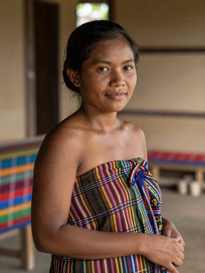 Rosita, 31 year old Timorese traditional craftswoman from Liquiçá